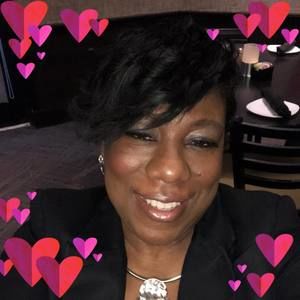 Meet your Posher, Donnica